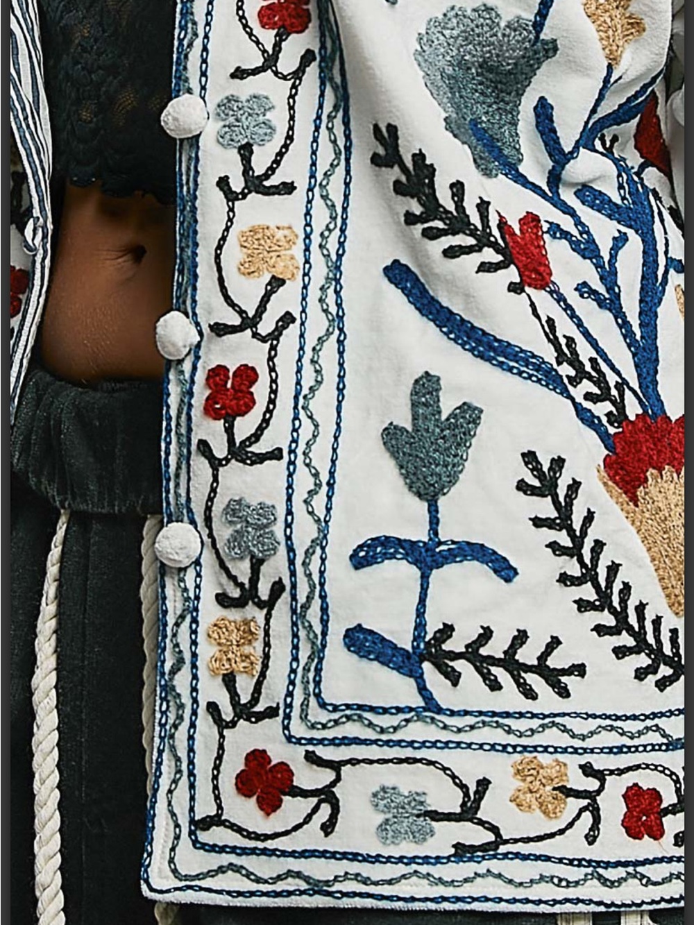 POL Embroidered Floral Jacket - Picture 7 of 11